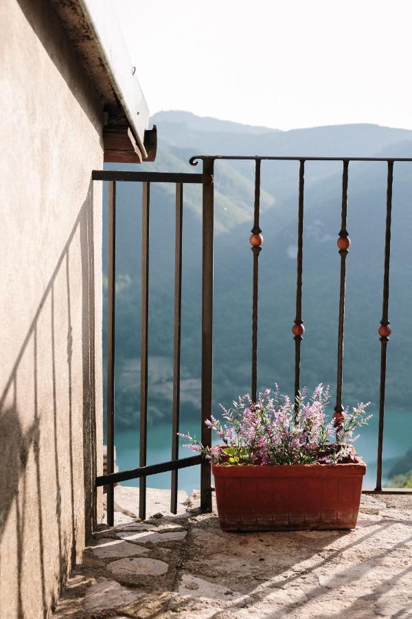 Lago Del Turano - La Taverna Con Cucina Open Space E Free Wi-Fi Ascrea Zewnętrze zdjęcie